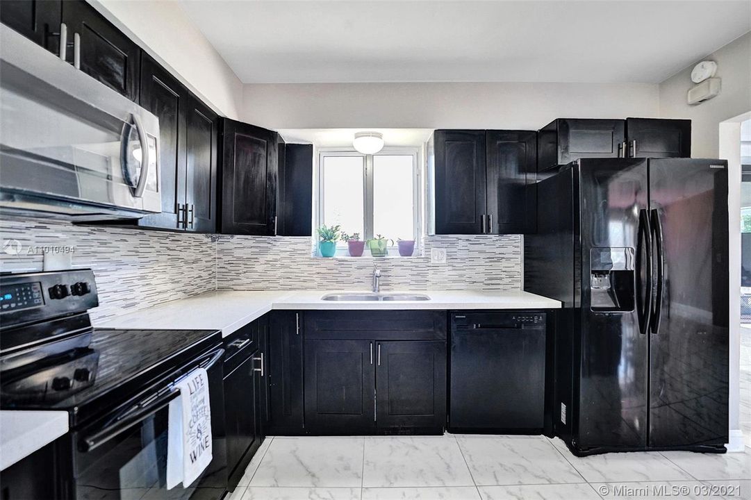 Recently Sold: $340,000 (3 beds, 2 baths, 1500 Square Feet)