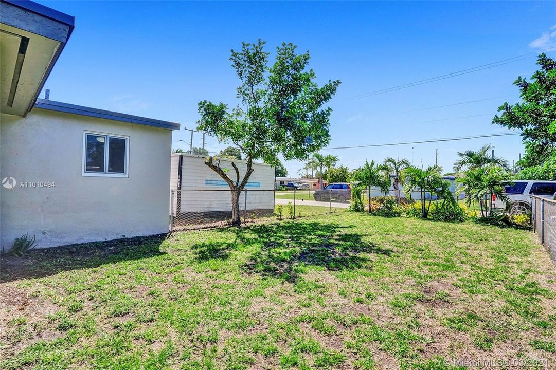 Recently Sold: $340,000 (3 beds, 2 baths, 1500 Square Feet)