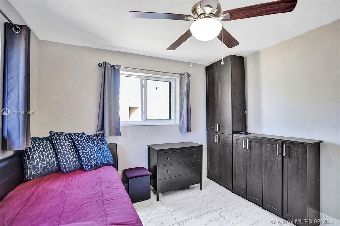 Recently Sold: $340,000 (3 beds, 2 baths, 1500 Square Feet)