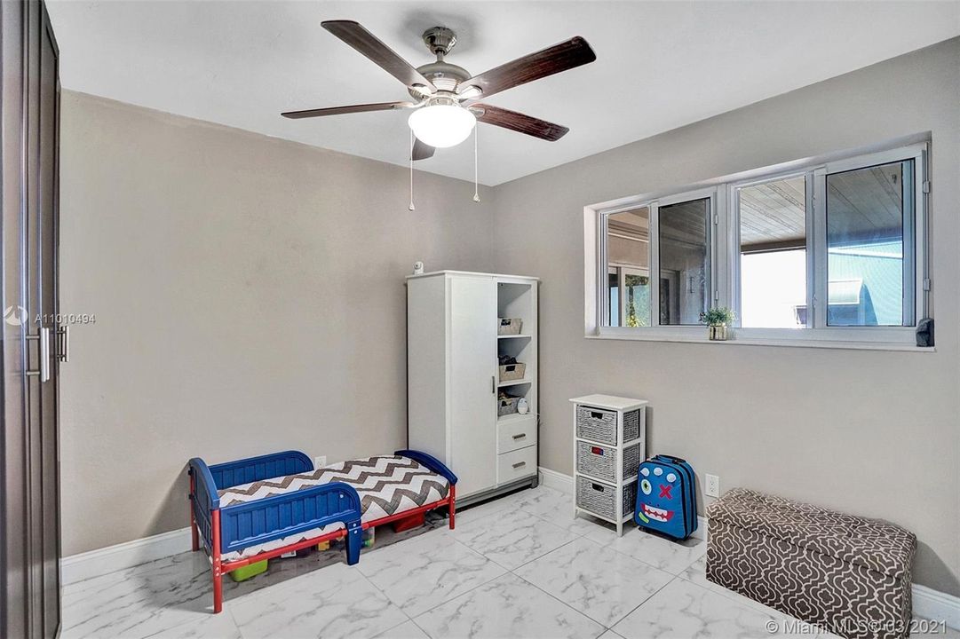 Recently Sold: $340,000 (3 beds, 2 baths, 1500 Square Feet)