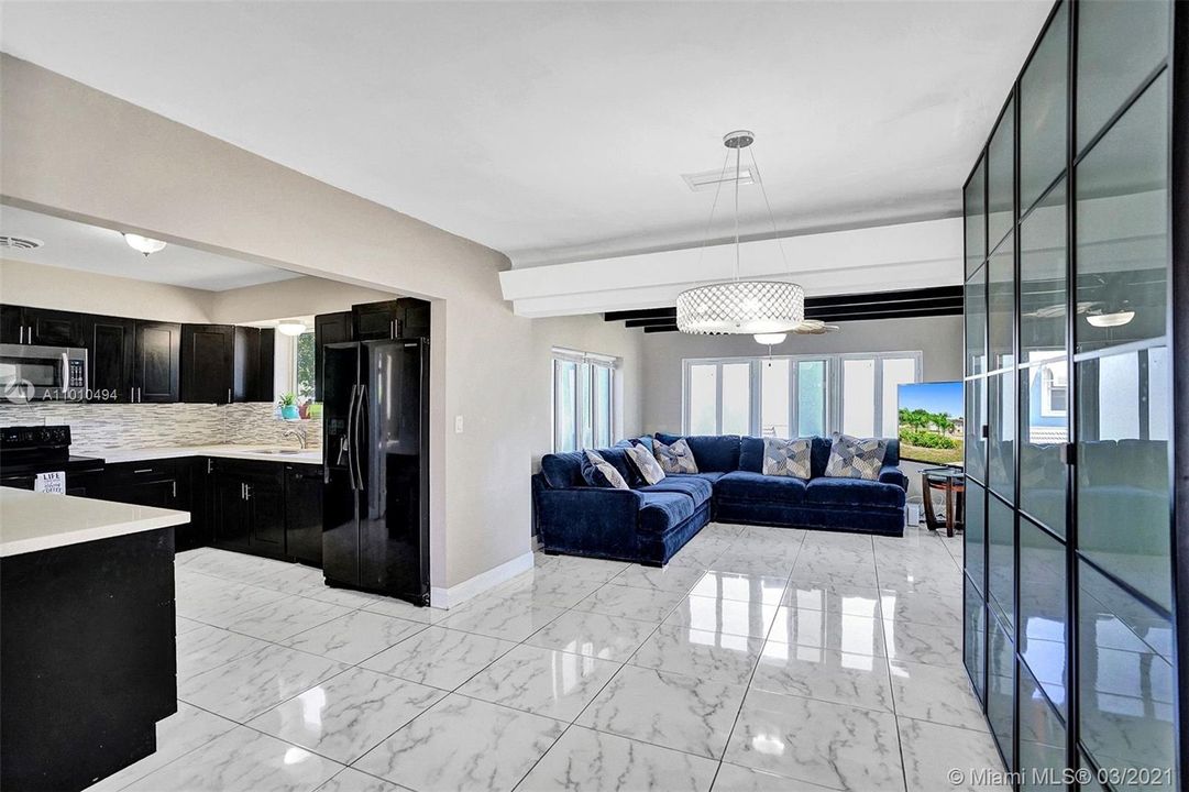 Recently Sold: $340,000 (3 beds, 2 baths, 1500 Square Feet)