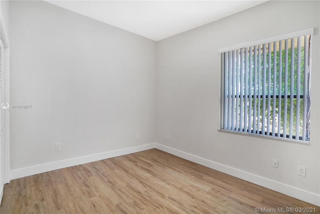 Vendido Recientemente: $400,000 (3 camas, 3 baños, 1710 Pies cuadrados)
