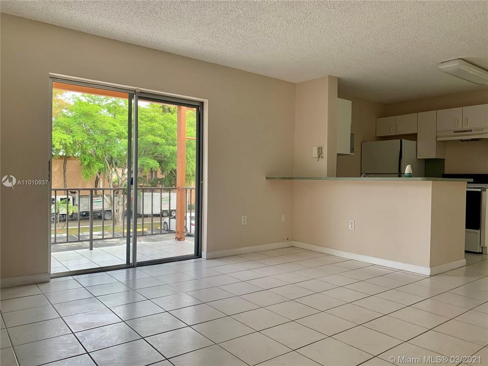 Vendido Recientemente: $169,000 (1 camas, 1 baños, 544 Pies cuadrados)