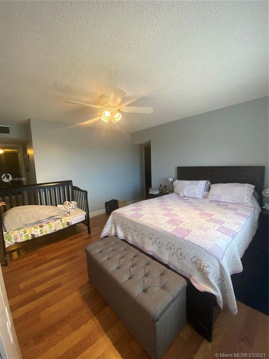 Recently Sold: $145,000 (2 beds, 2 baths, 1350 Square Feet)