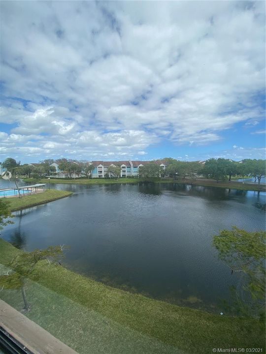 Recently Sold: $145,000 (2 beds, 2 baths, 1350 Square Feet)