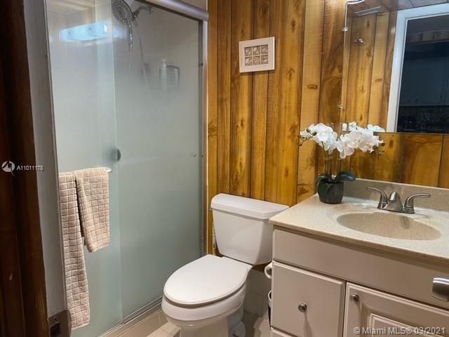 Recently Sold: $210,000 (2 beds, 2 baths, 1182 Square Feet)