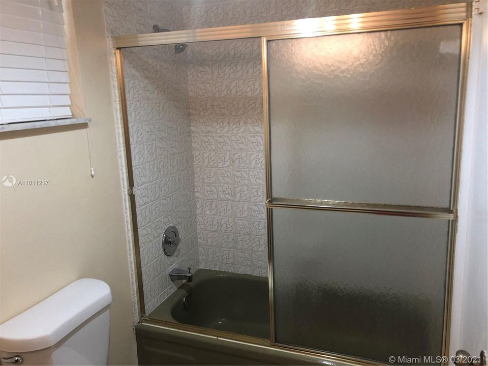 Vendido Recientemente: $129,000 (1 camas, 1 baños, 940 Pies cuadrados)