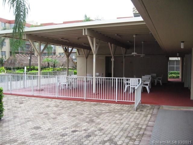 Vendido Recientemente: $129,000 (1 camas, 1 baños, 940 Pies cuadrados)