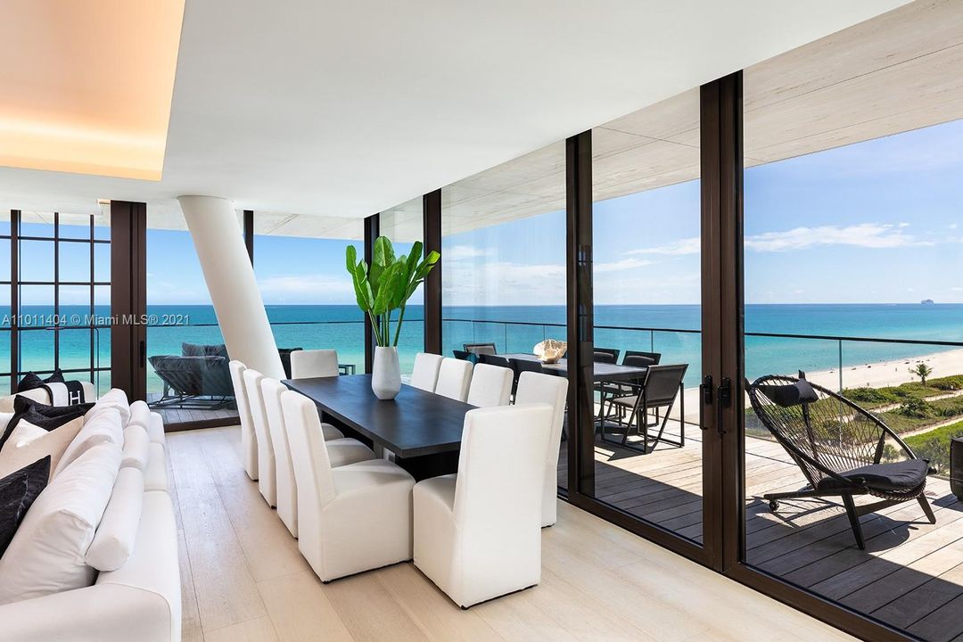Recently Sold: $11,200,000 (3 beds, 3 baths, 3126 Square Feet)