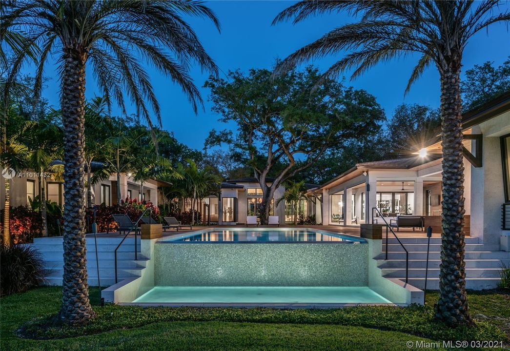 Recently Sold: $7,999,000 (6 beds, 7 baths, 0 Square Feet)