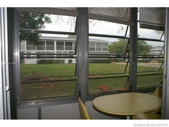Recently Sold: $52,000 (1 beds, 1 baths, 585 Square Feet)