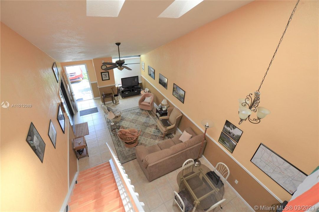 Recently Sold: $228,000 (3 beds, 2 baths, 1770 Square Feet)