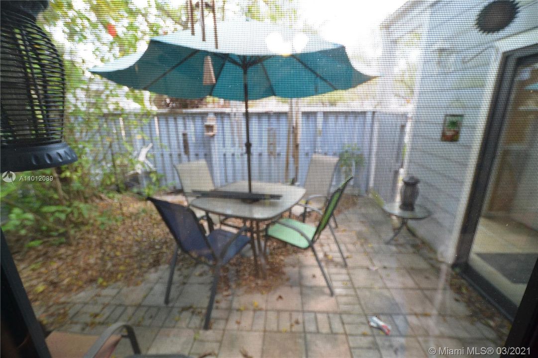 Recently Sold: $228,000 (3 beds, 2 baths, 1770 Square Feet)