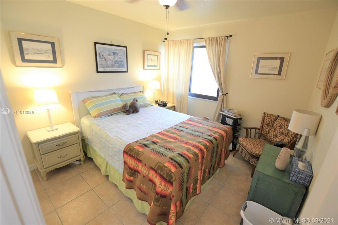 Recently Sold: $228,000 (3 beds, 2 baths, 1770 Square Feet)