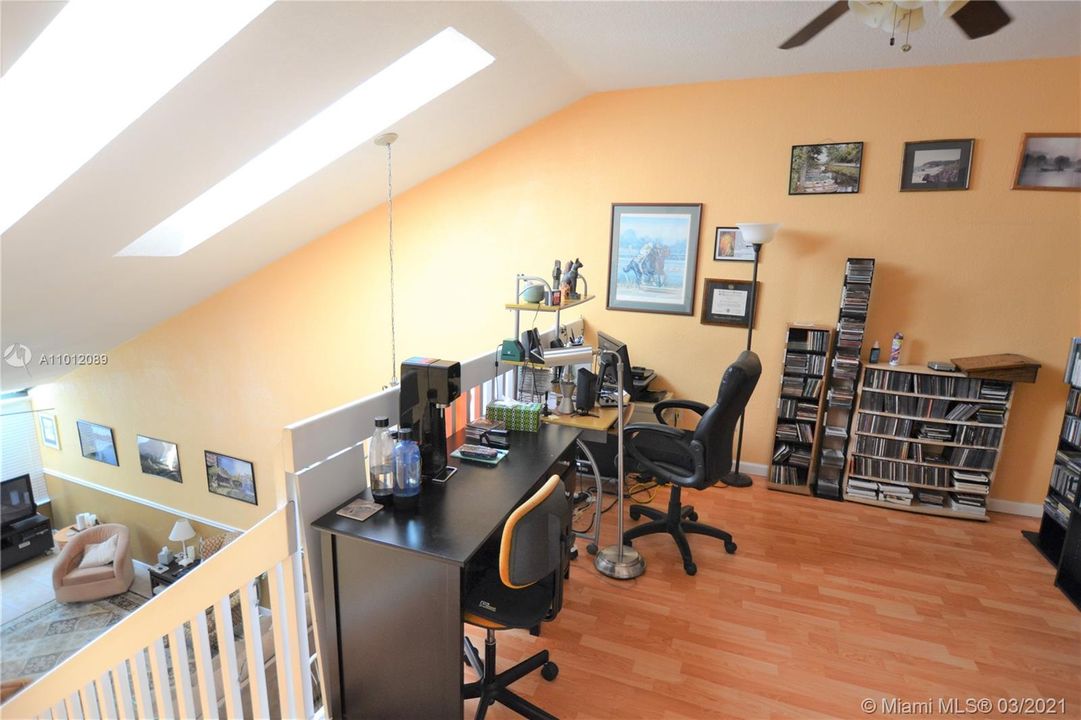 Recently Sold: $228,000 (3 beds, 2 baths, 1770 Square Feet)