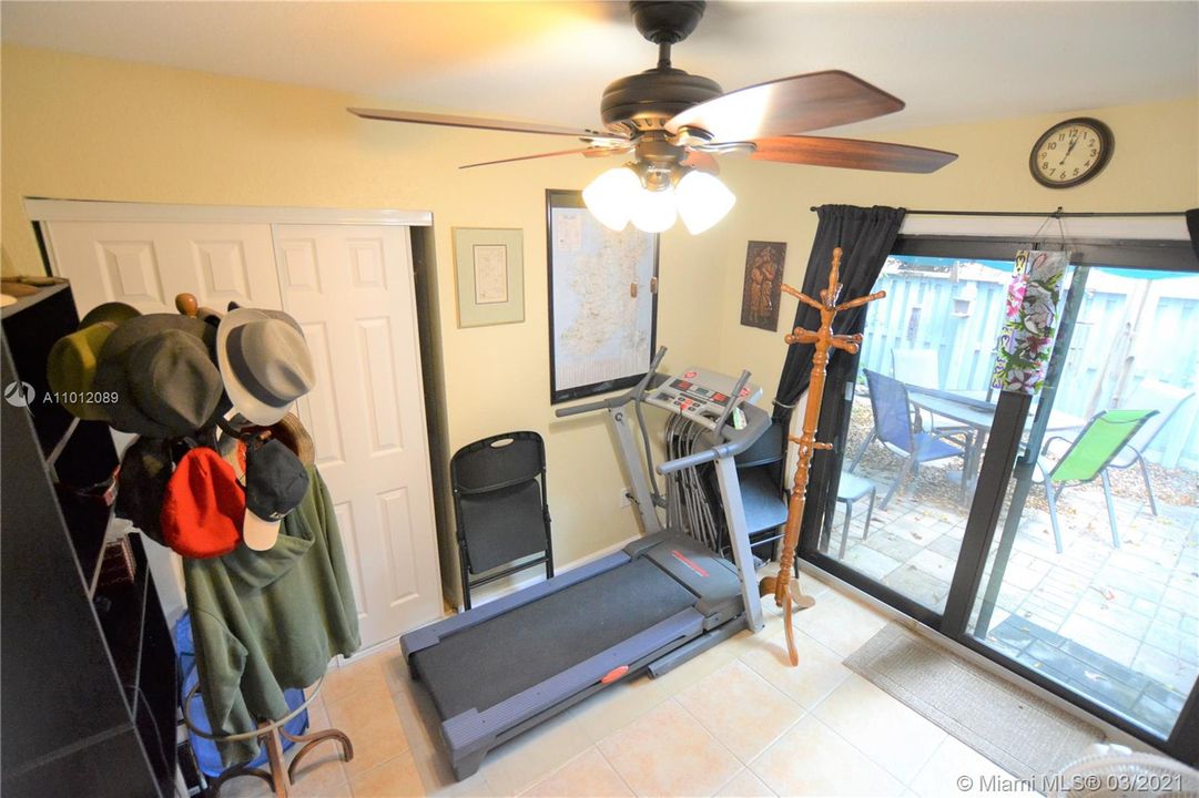 Recently Sold: $228,000 (3 beds, 2 baths, 1770 Square Feet)