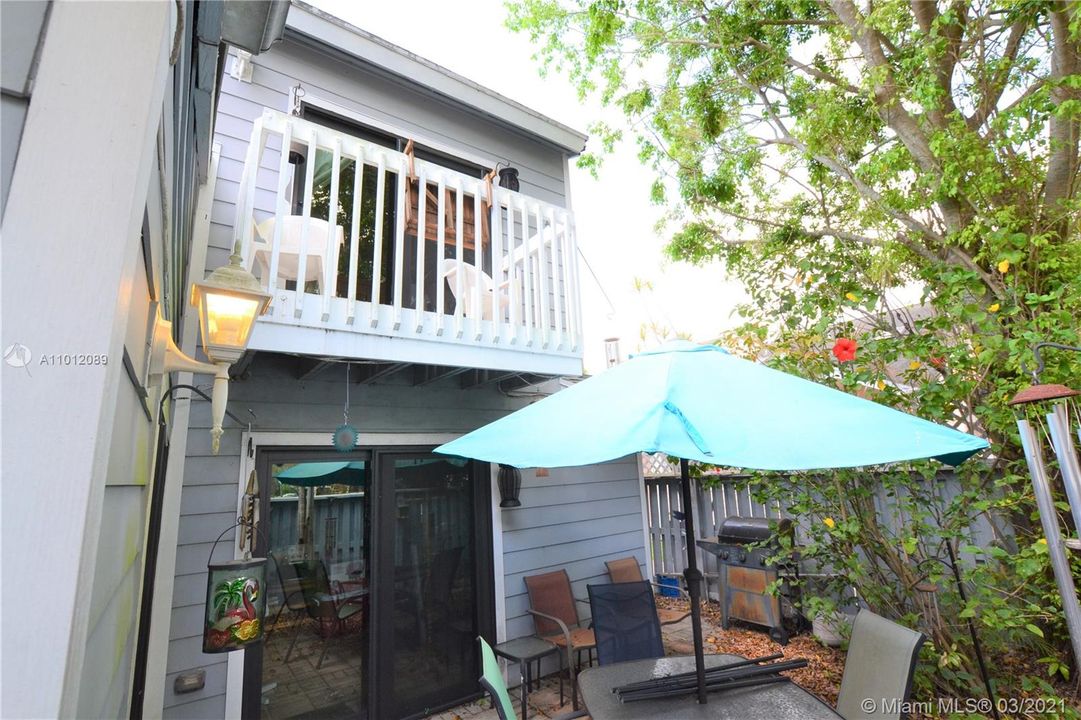 Recently Sold: $228,000 (3 beds, 2 baths, 1770 Square Feet)