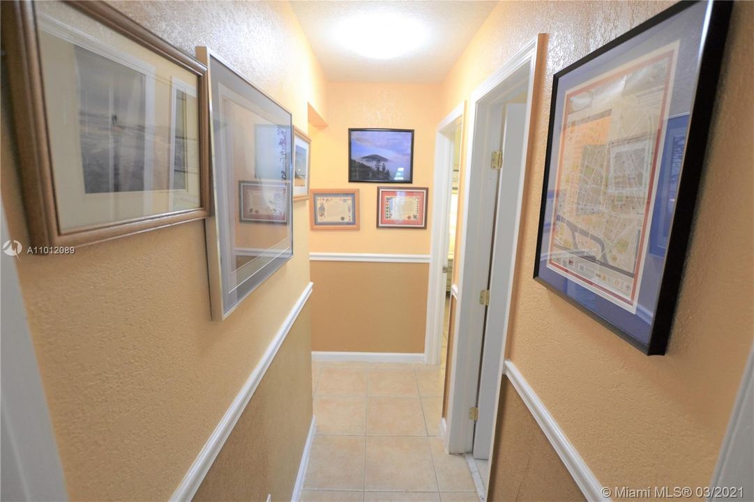 Recently Sold: $228,000 (3 beds, 2 baths, 1770 Square Feet)