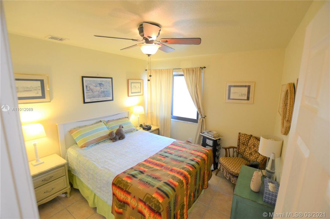 Recently Sold: $228,000 (3 beds, 2 baths, 1770 Square Feet)