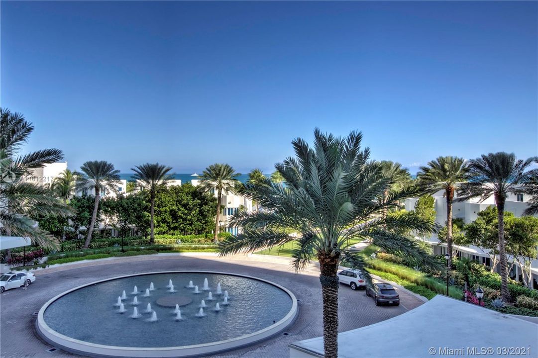 Recently Sold: $3,700,000 (3 beds, 3 baths, 2122 Square Feet)