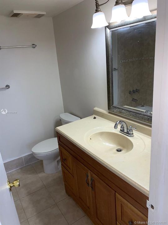 Recently Rented: $1,150 (1 beds, 1 baths, 822 Square Feet)