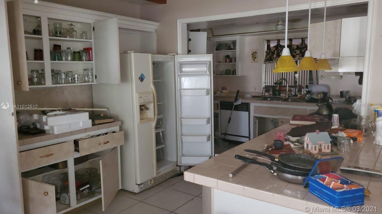 Vendido Recientemente: $100,000 (2 camas, 2 baños, 1260 Pies cuadrados)