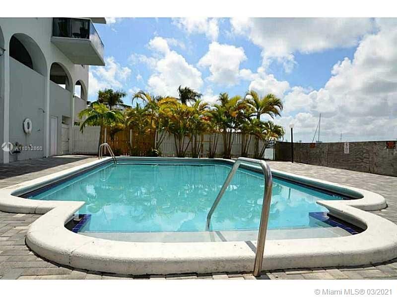 Recently Rented: $1,650 (1 beds, 1 baths, 760 Square Feet)