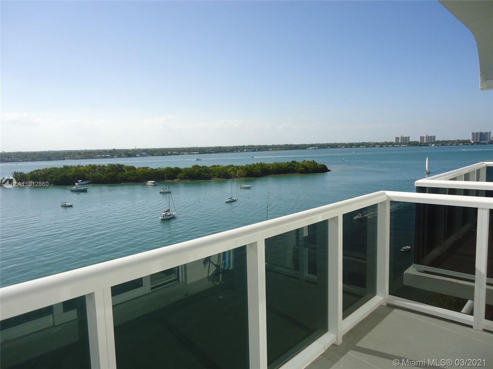 Recently Rented: $1,650 (1 beds, 1 baths, 760 Square Feet)