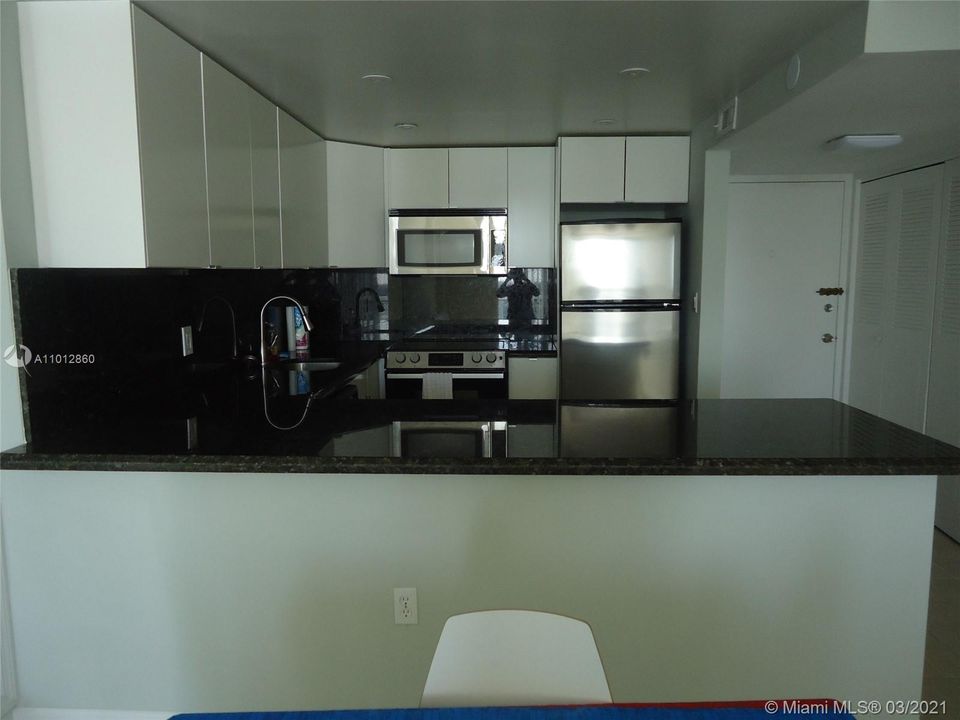 Recently Rented: $1,650 (1 beds, 1 baths, 760 Square Feet)