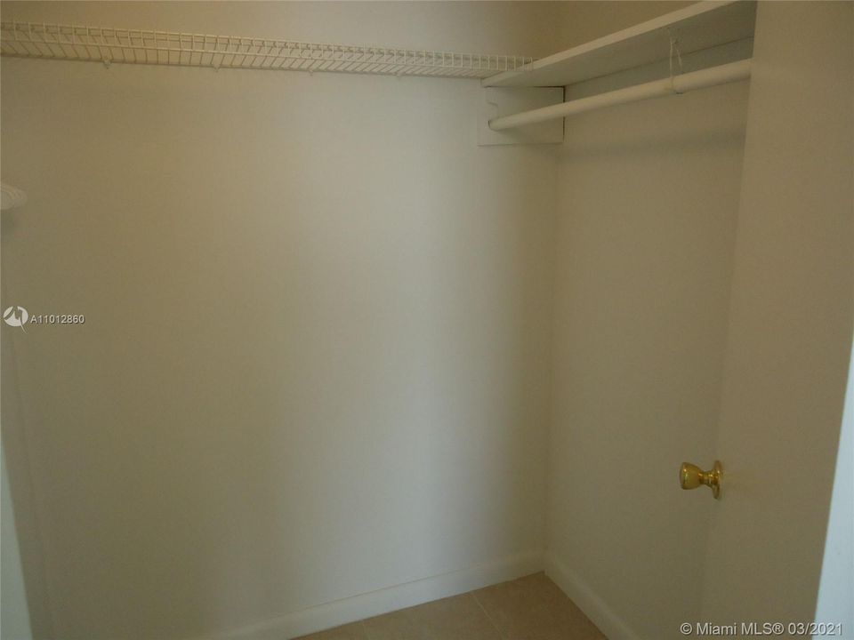 Recently Rented: $1,650 (1 beds, 1 baths, 760 Square Feet)