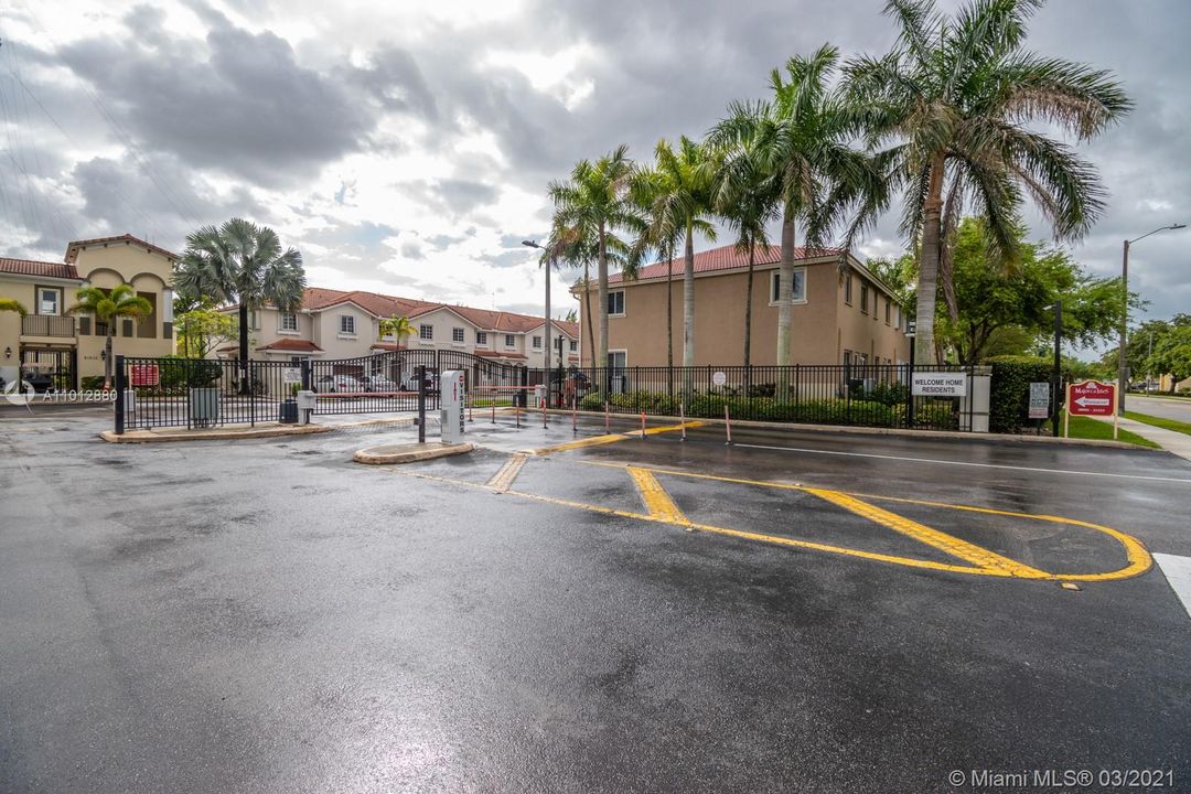 Недавно продано: $225,000 (3 спален, 2 ванн, 1419 Квадратных фут)