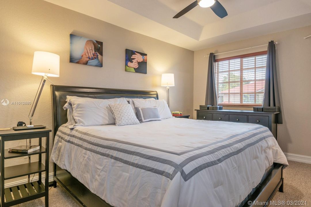 Недавно продано: $225,000 (3 спален, 2 ванн, 1419 Квадратных фут)