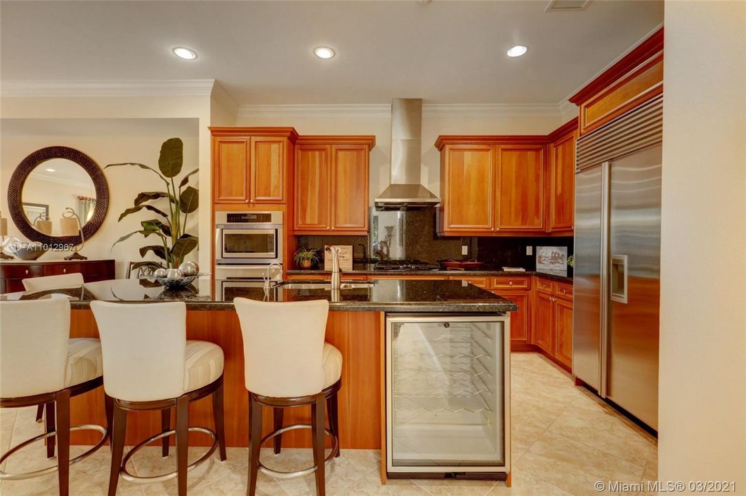 Недавно продано: $1,495,000 (3 спален, 4 ванн, 3110 Квадратных фут)