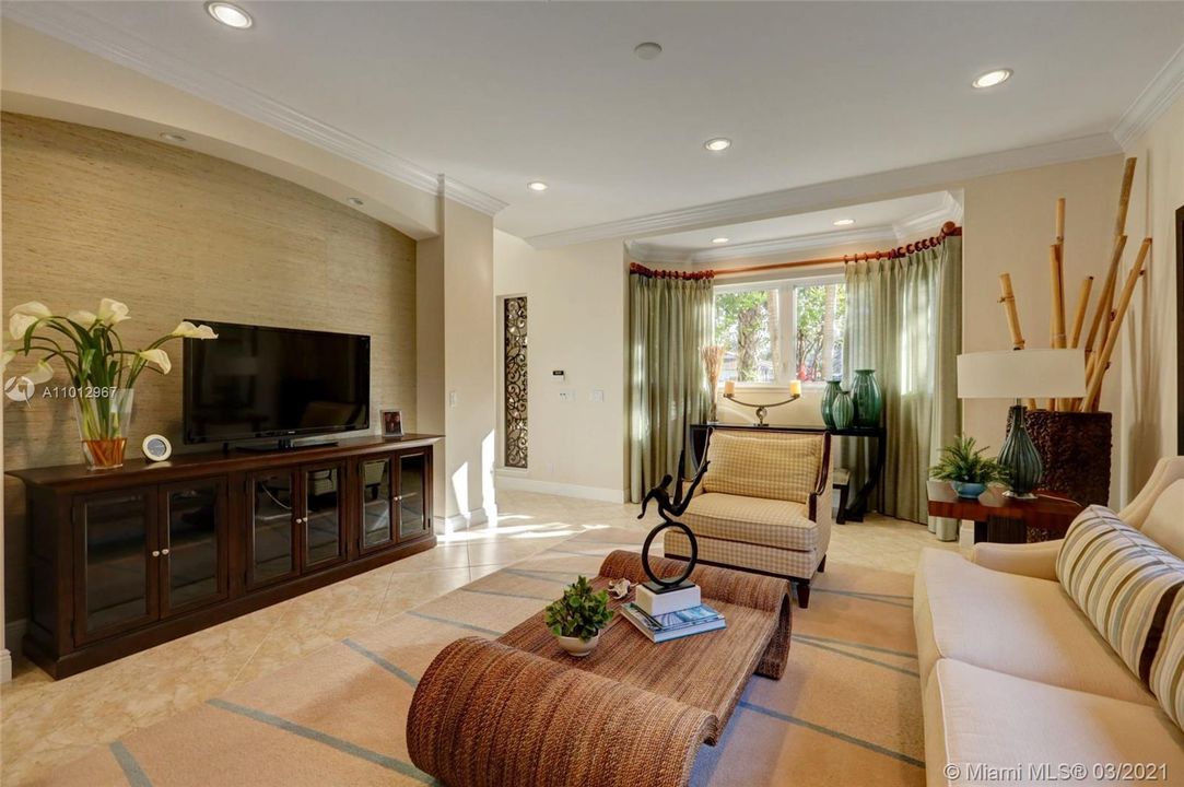 Недавно продано: $1,495,000 (3 спален, 4 ванн, 3110 Квадратных фут)