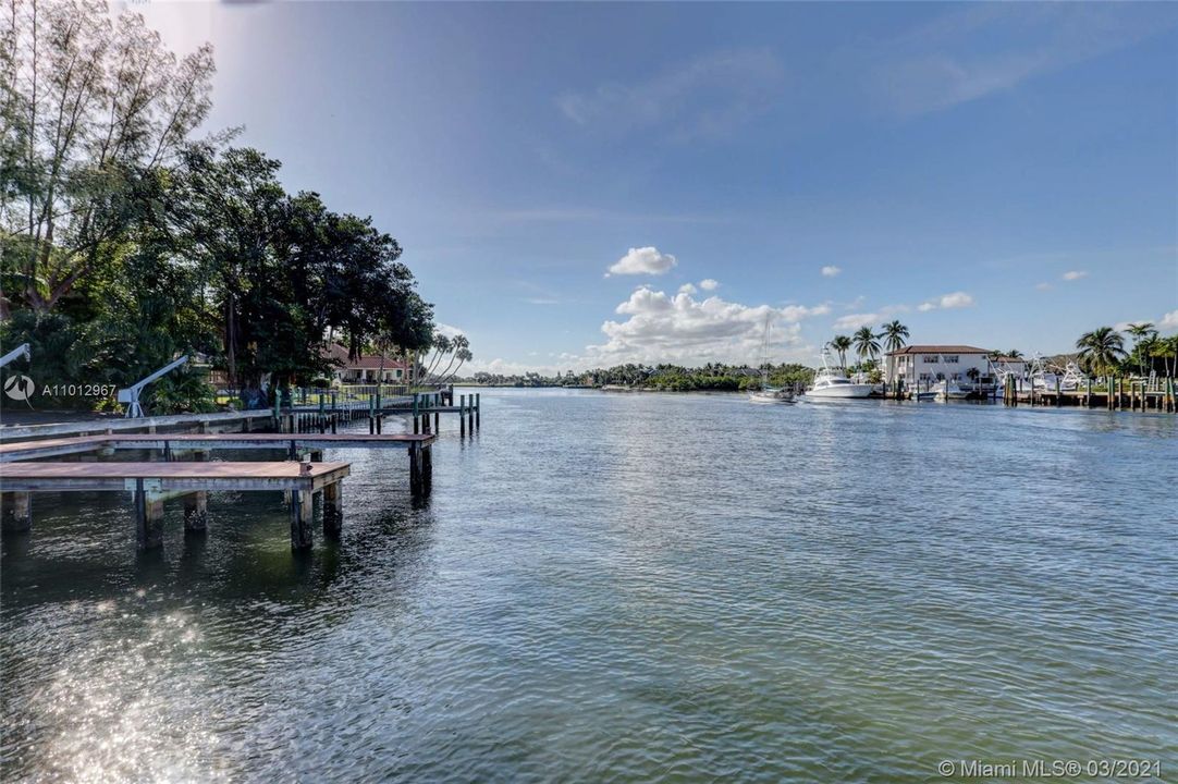 Недавно продано: $1,495,000 (3 спален, 4 ванн, 3110 Квадратных фут)