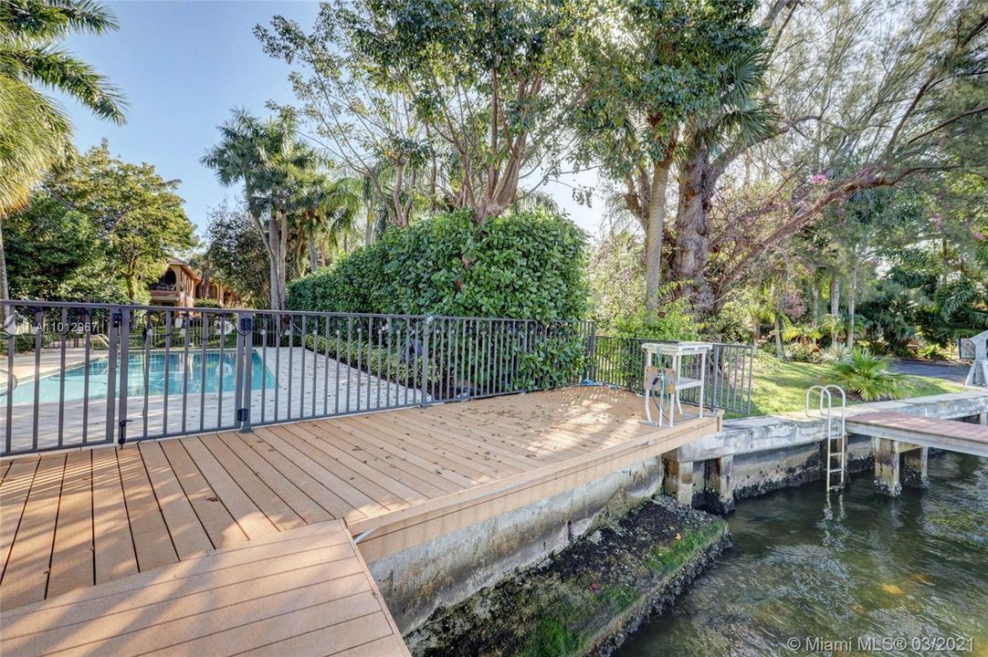 Недавно продано: $1,495,000 (3 спален, 4 ванн, 3110 Квадратных фут)