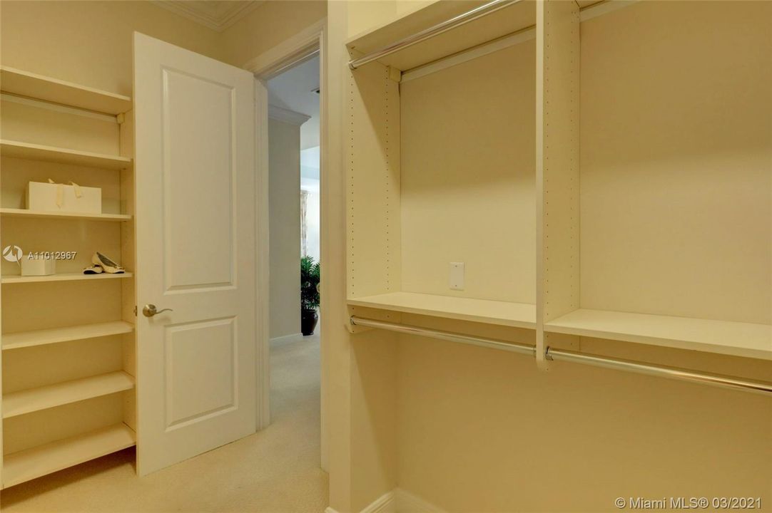 Недавно продано: $1,495,000 (3 спален, 4 ванн, 3110 Квадратных фут)