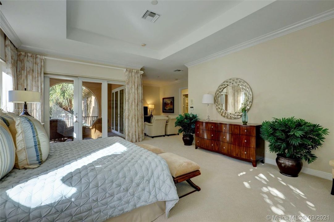 Недавно продано: $1,495,000 (3 спален, 4 ванн, 3110 Квадратных фут)