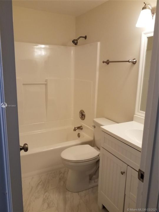 Недавно арендовано: $1,550 (2 спален, 2 ванн, 876 Квадратных фут)