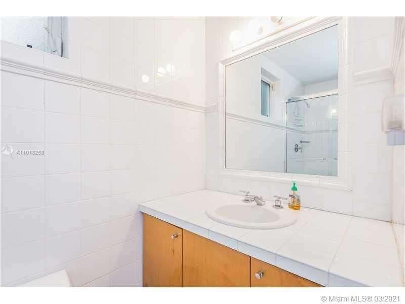 最近租的: $3,900 (3 贝兹, 2 浴室, 1580 平方英尺)