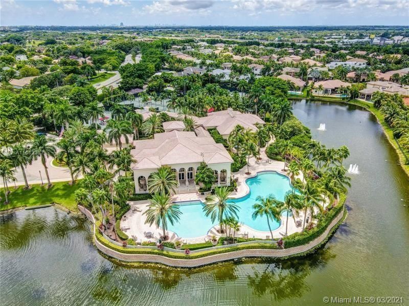 Recently Sold: $1,300,000 (4 beds, 3 baths, 3610 Square Feet)
