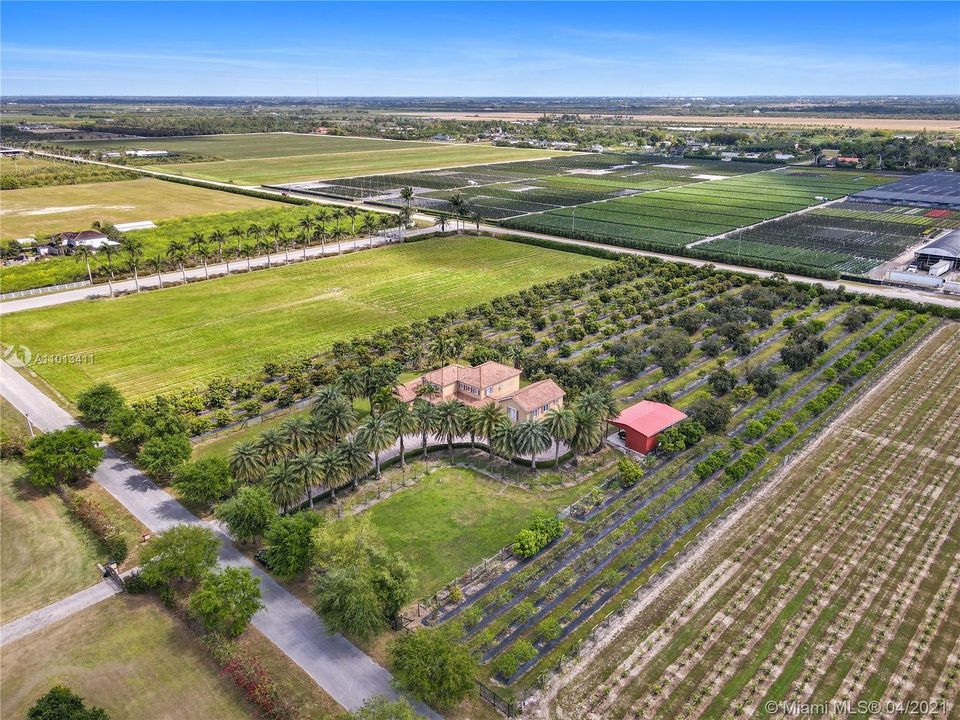 AMAZING AREA GATED COMMUNITY VERY PRIVATE ON EDGE OF EVERGLADES