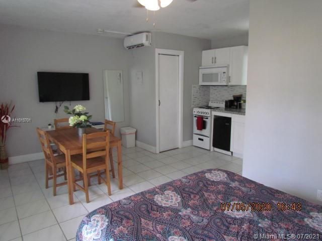Recently Rented: $1,350 (1 beds, 1 baths, 360 Square Feet)
