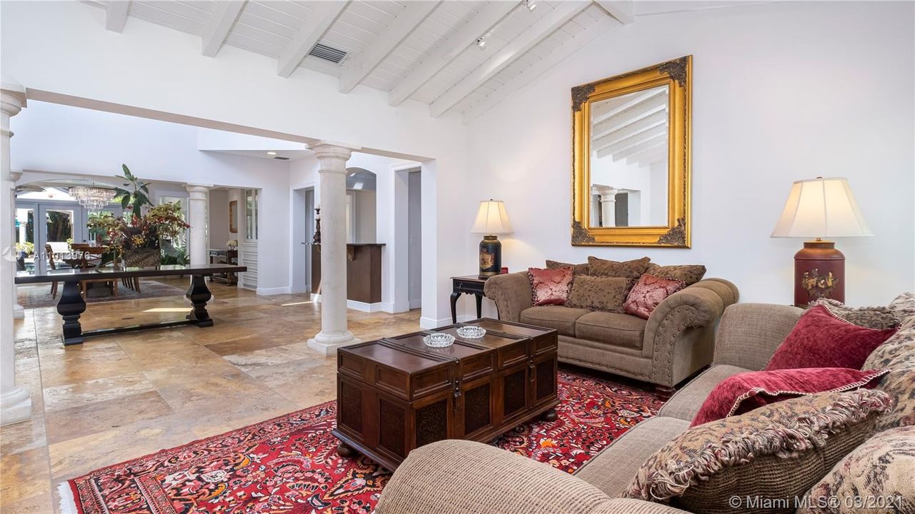 Недавно продано: $3,195,000 (7 спален, 7 ванн, 7617 Квадратных фут)