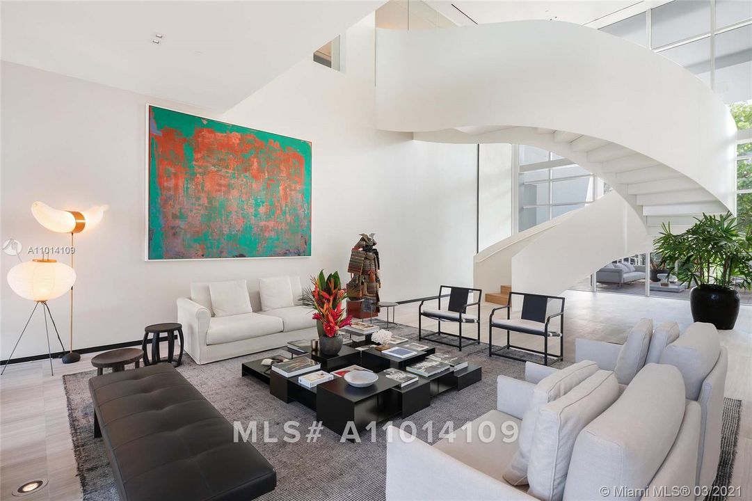 Recently Sold: $2,695,000 (3 beds, 3 baths, 3292 Square Feet)