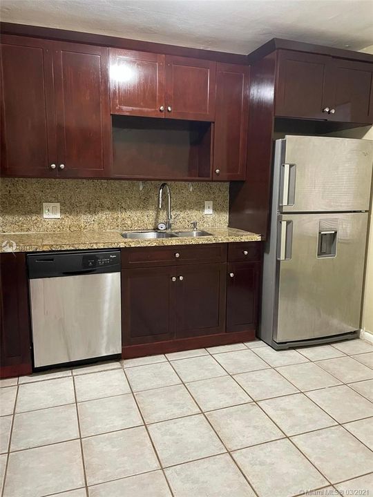 Recently Rented: $1,700 (2 beds, 2 baths, 1256 Square Feet)