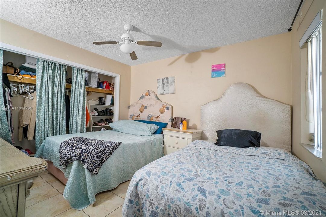 Vendido Recientemente: $485,000 (0 camas, 0 baños, 2225 Pies cuadrados)