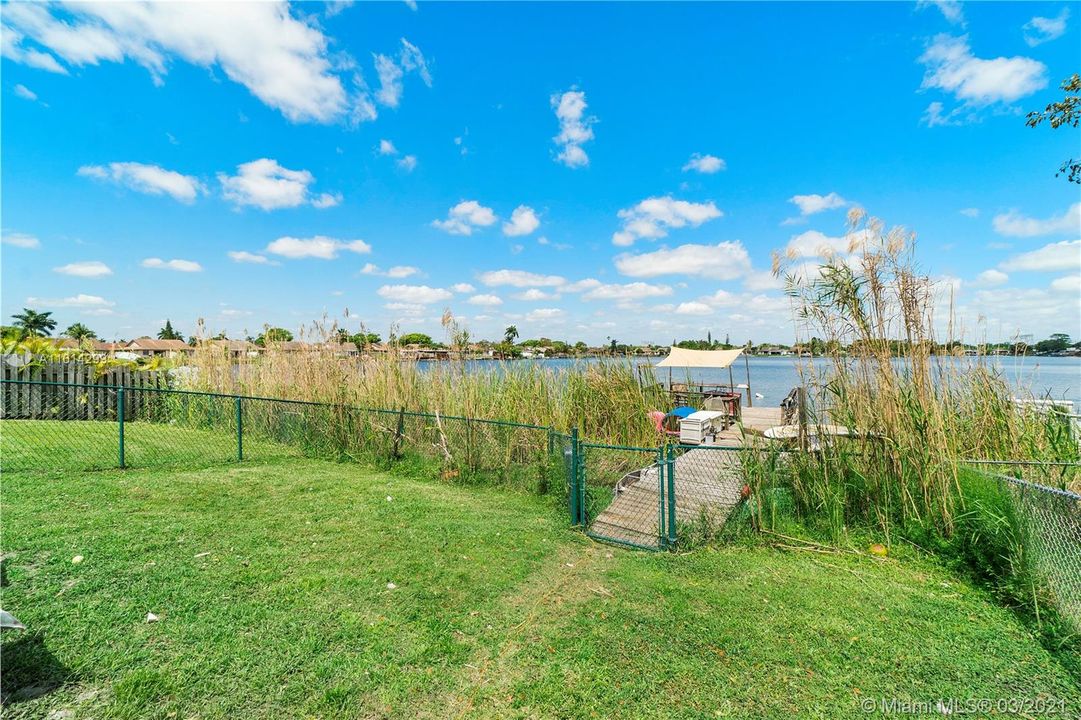 Vendido Recientemente: $485,000 (0 camas, 0 baños, 2225 Pies cuadrados)