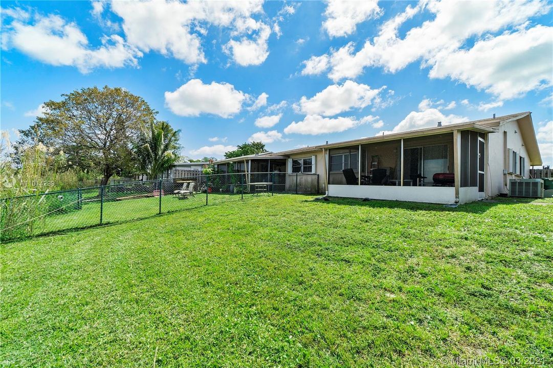 Vendido Recientemente: $485,000 (0 camas, 0 baños, 2225 Pies cuadrados)