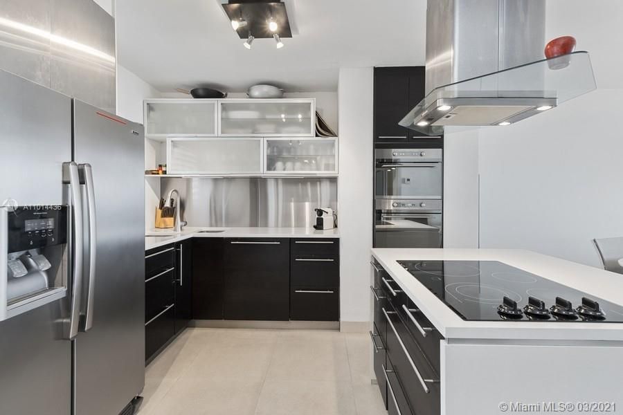 最近售出: $340,000 (2 贝兹, 2 浴室, 1000 平方英尺)